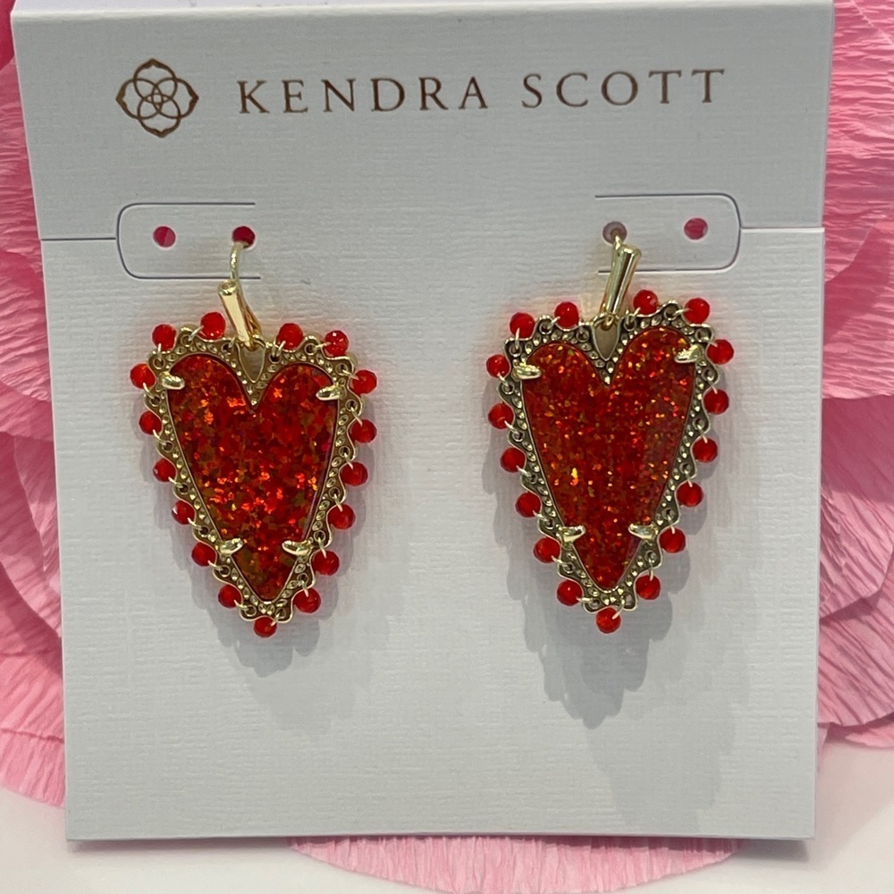 NEW KENDRA SCOTT VALENTINES DAY HEART RED & GOLD HEART EARRINGS